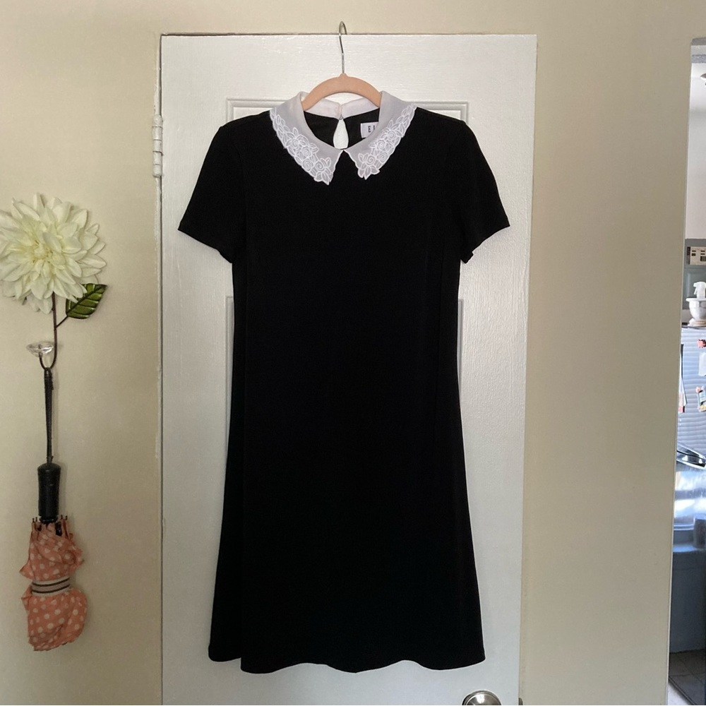 Black Knee-length Elle Dress with Peter Pan Collar